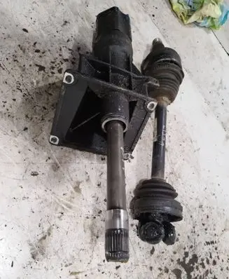 BMW X3 E83 Front driveshaft 7524046