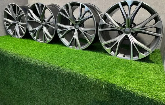 Audi Q8 R21 alloy rim 4M8601025S