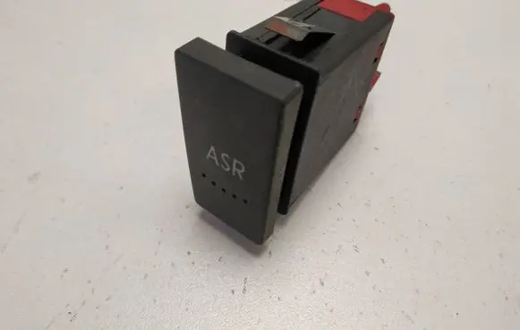Traction control (ASR) switch