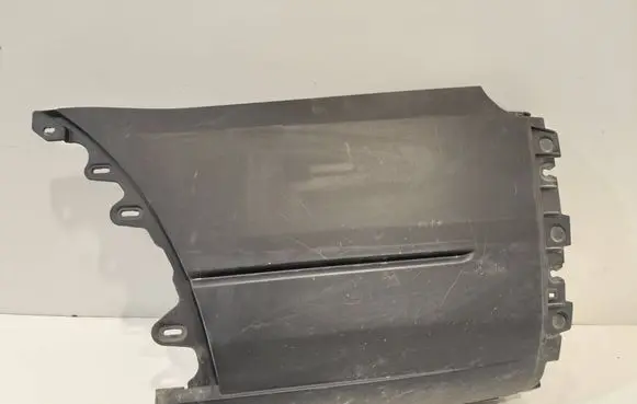 Rear bumper corner part panel trim
