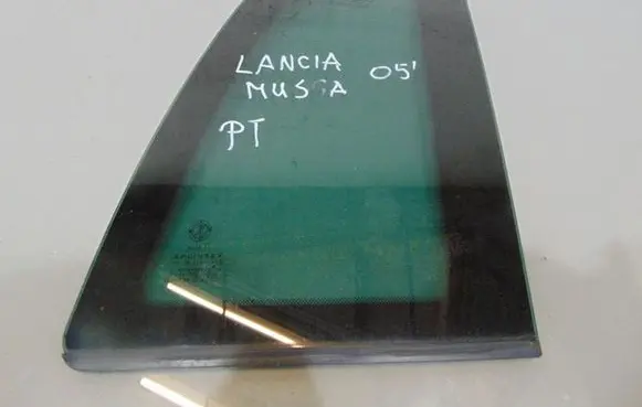 Lancia Musa Rear side window