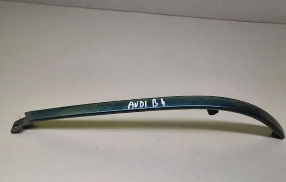Under headlight/headlamp trim