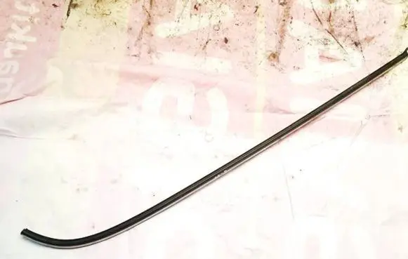 Mini One - Cooper R50 - 53 Rear door glass trim molding