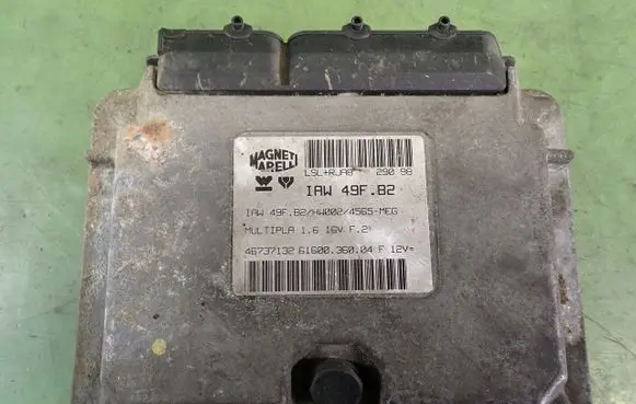 Fiat Multipla Engine control unit/module ECU 46737132IAW49FB2