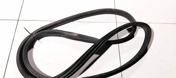 Opel Astra H Rubber seal front coupe door 