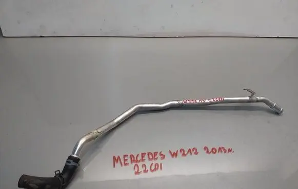 Mercedes-Benz E AMG W212 Engine coolant pipe/hose