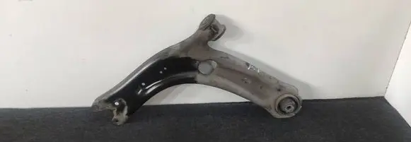 Volkswagen Touran III Front lower control arm/wishbone