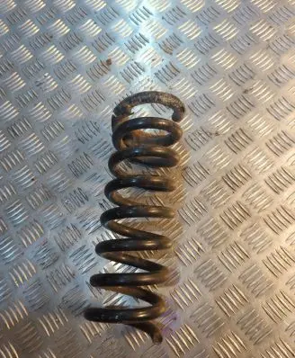 Mercedes-Benz C W204 Rear coil spring
