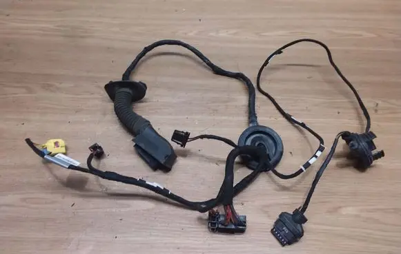 Audi A4 S4 B8 8K Front door wiring loom 8K0971030AD