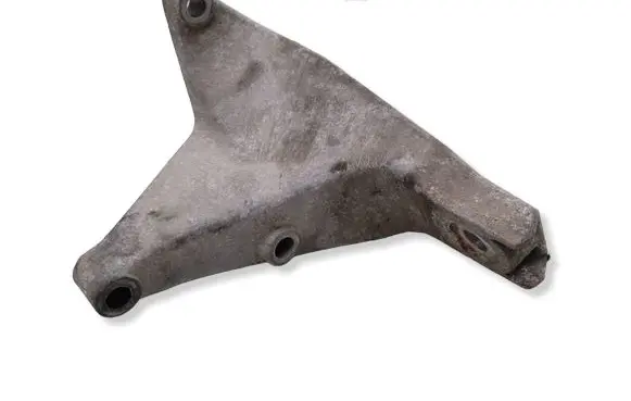 Volkswagen II LT Engine mounting bracket 074199308