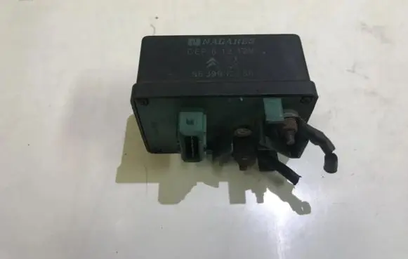 Citroen C5 Glow plug pre-heat relay 9639912580