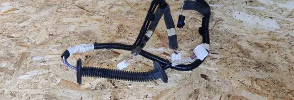Renault Kadjar Rear door wiring loom 241270725R