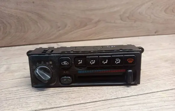 Subaru Legacy Climate control unit 7X08