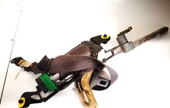 Volvo V70 Front seatbelt 8626244