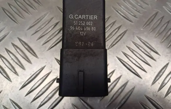 Peugeot 407 Glow plug pre-heat relay 9640469680 51252002