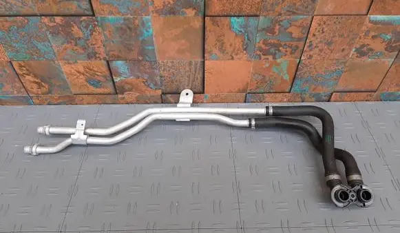 BMW XM Engine coolant pipe/hose 5A0B504 17125A0B504