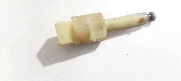 Volkswagen PASSAT B5 Brake pedal sensor switch 4a0945515a