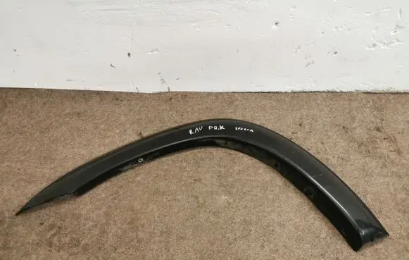 Toyota RAV 4 (XA20) Fender trim (molding)