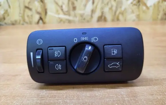 Volvo S80 Light switch 30739414