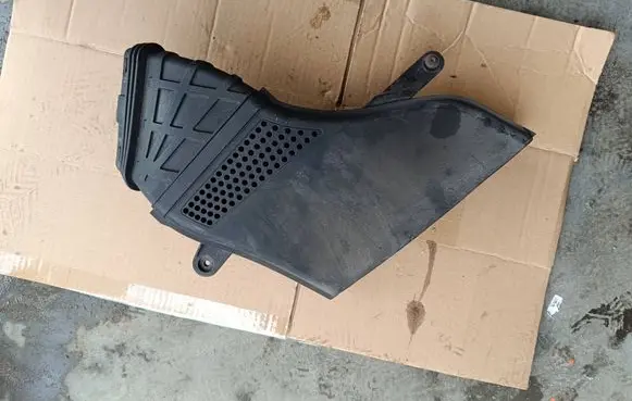 Audi Q5 SQ5 Air intake duct part 8R0129618H