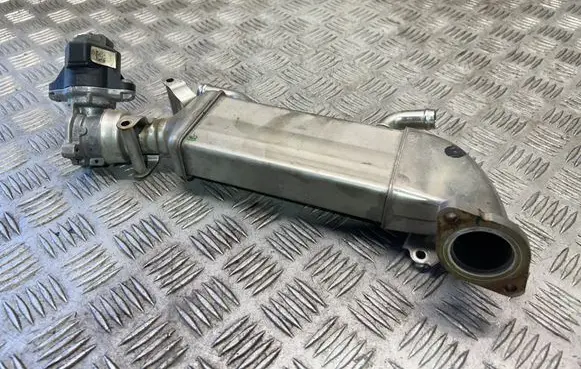 Mercedes-Benz A W176 EGR valve cooler A6511400575
