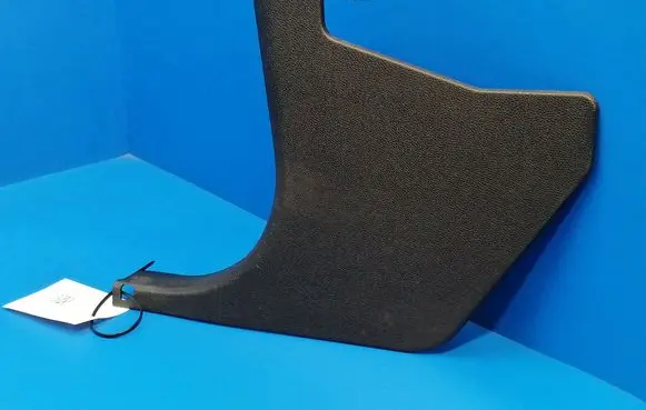 Mercedes-Benz E W212 Foot area side trim A2126800506