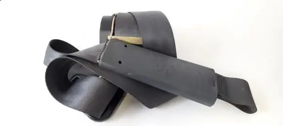 Renault Megane II Front seatbelt 077345