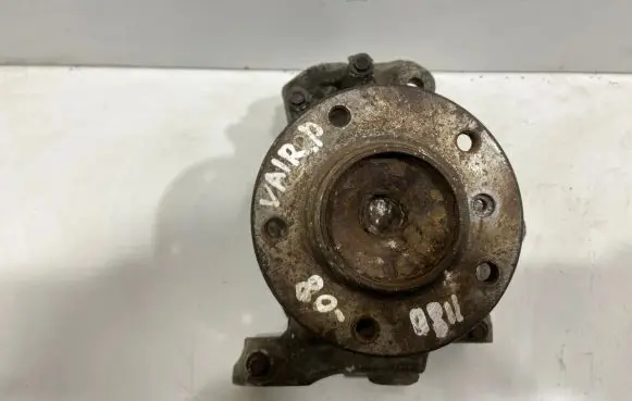 BMW 1 E81 E87 Front wheel hub 31216764443