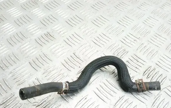 Toyota Avensis T270 Engine coolant pipe/hose