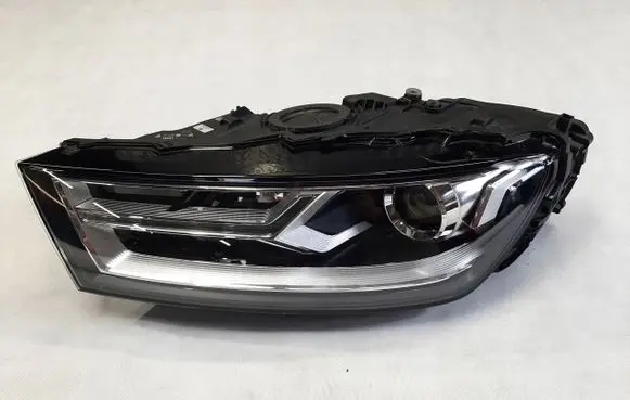 Audi Q7 4M Headlight/headlamp 4M0941005