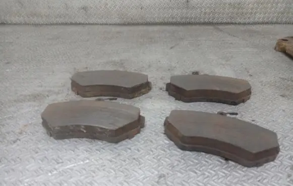 Volkswagen PASSAT B5 Brake pads (front) 