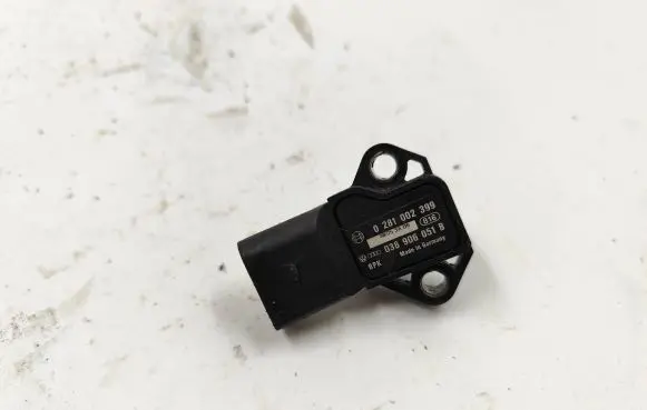 Volkswagen PASSAT B5.5 Air pressure sensor 038906051B 0281002399
