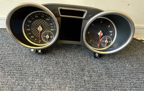 Mercedes-Benz GLE (W166 - C292) Speedometer (instrument cluster) A2929002704 A2929016201 0263739432