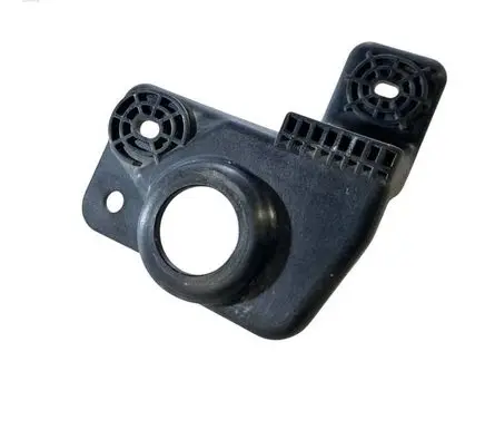 Buick Envision II Radiator mount bracket 84943714