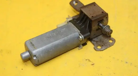 Volvo S60 Seat adjustment motor 
