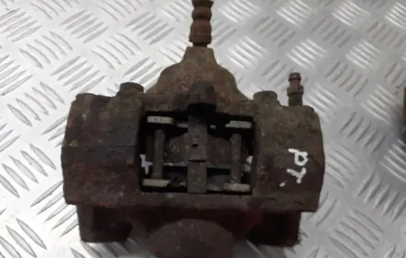 Mercedes-Benz E W210 Rear brake caliper