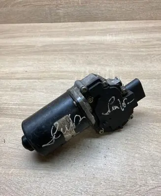 Audi A4 S4 B5 8D Wiper motor 472205