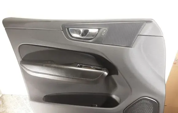 Volvo XC60 Front door card panel trim 31426953 31446162 31446174