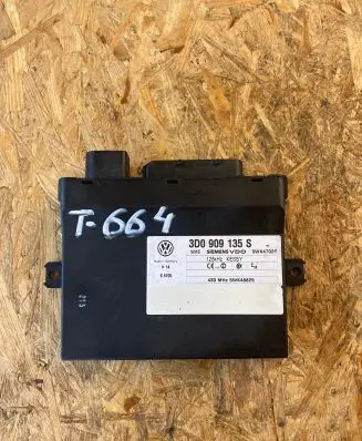 Volkswagen Touareg I Keyless (KESSY) go control unit/module 3D0909135S 5WK48825 5WK47021