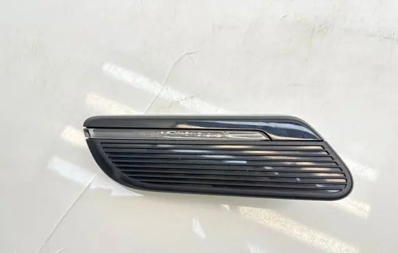 Mini One - Cooper F56 F55 Front fender indicator light 9879002