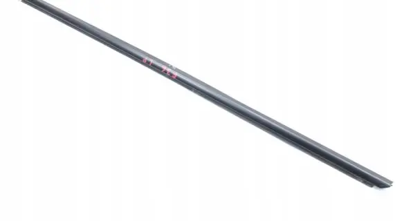 BMW 4 F36 Gran coupe Front door glass trim molding 7310199