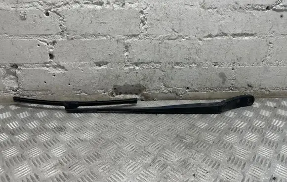 BMW 5 GT F07 Front wiper blade arm 7211261