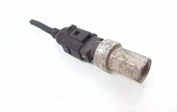Volkswagen Golf V Air conditioning (A/C) pressure sensor 1J0959126