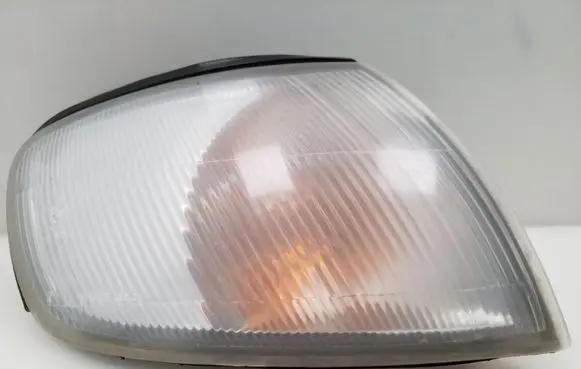 Nissan Almera Front indicator light 185251B
