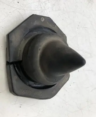 Nissan Qashqai Rear coil spring rubber mount 550324EA0A