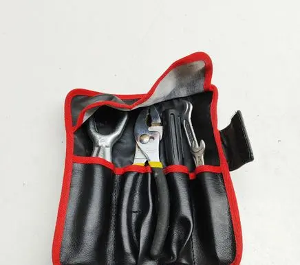 Mercedes-Benz GLA H247 Tool set A2223150000