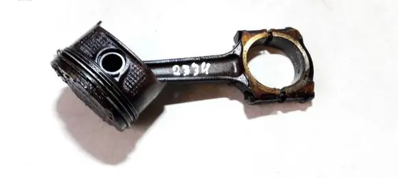Citroen C5 Piston with connecting rod