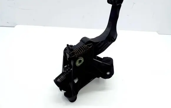 Volkswagen PASSAT B8 Clutch pedal 5Q2721059HD