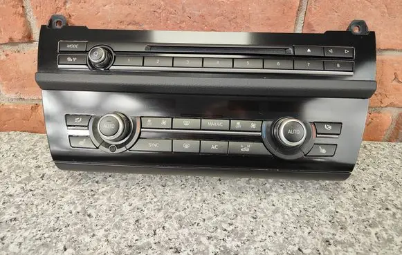 BMW 5 F10 F11 Climate control unit 6819126