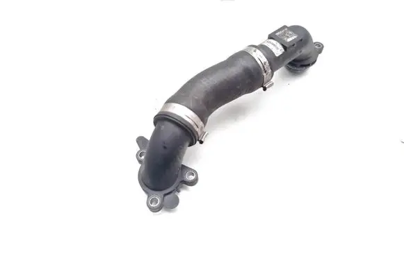 BMW M5 F90 Engine coolant pipe/hose 8645546